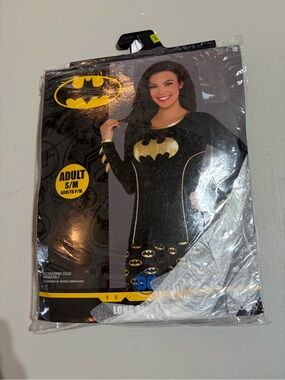 DC Black and Gold Batgirl Long-Sleeve shirt